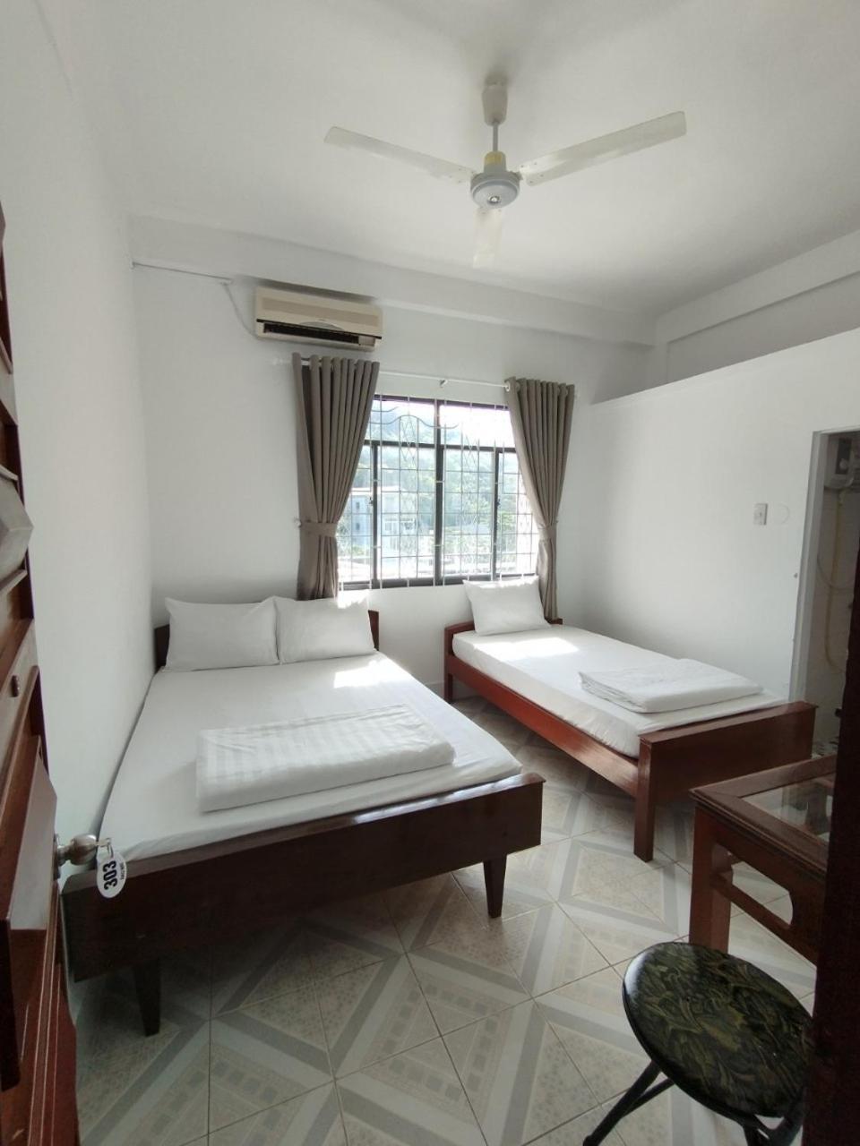Nha Nghi Sao Mai Hotel Ha Tien Bagian luar foto